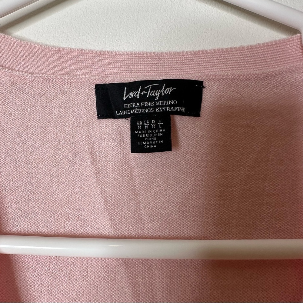 Lord & Taylor Extra Fine Merino wool button down  light pink women’s shirt - Picture 4 of 8